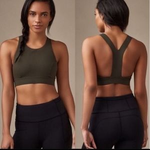 Lululemon Fast and Free bra in Dark Olive